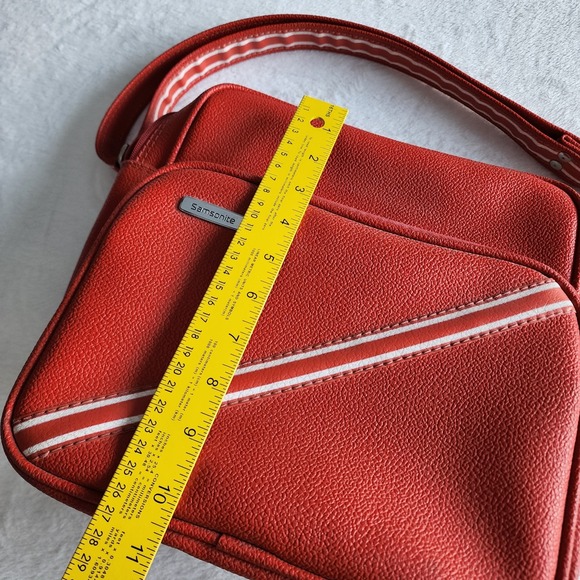 Vintage Samsonite Carry On Shoulder Bag Retro Luggage Red Faux Leather Messenger - Picture 10 of 14